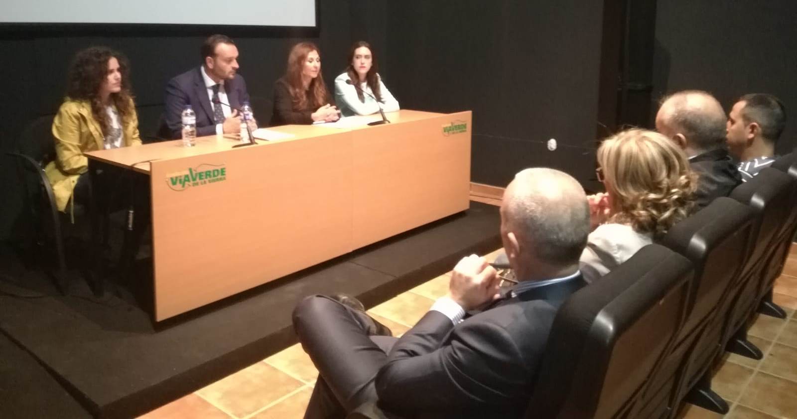 Obra Social “la Caixa” dona dos sillas de ruedas con baterías de litio a la Fundación Vía Verde de la Sierra 2